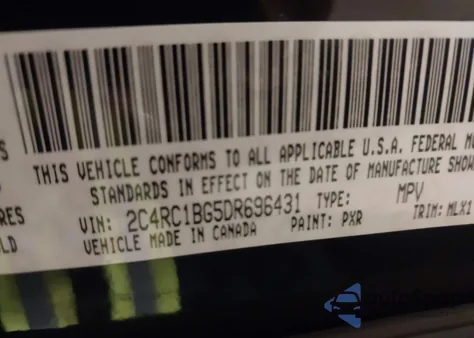 2013 Chrysler Town & Country Touring z USA, uszkodzony, nr VIN 2C4RC1BG5DR696431